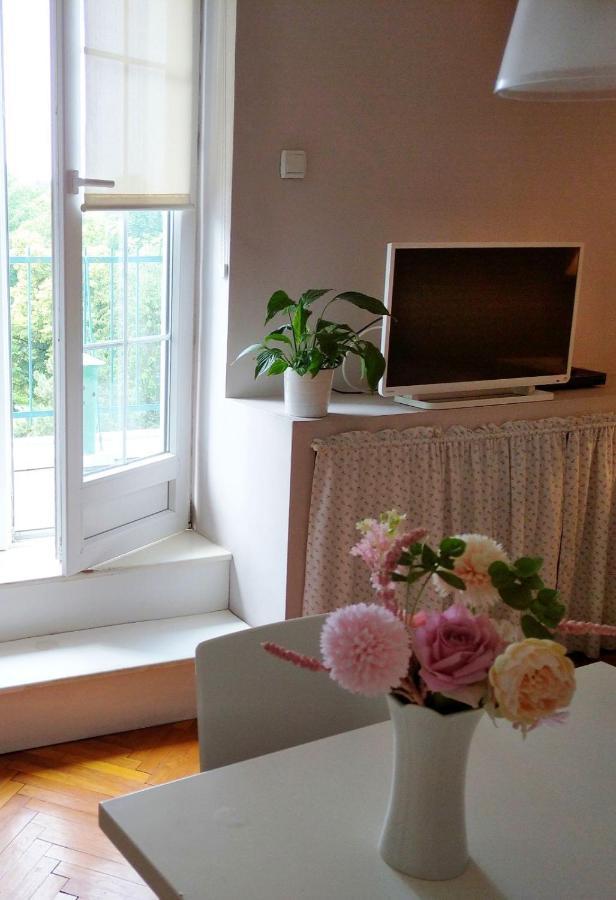 Apartment Bella Vista Belgrad Exteriör bild
